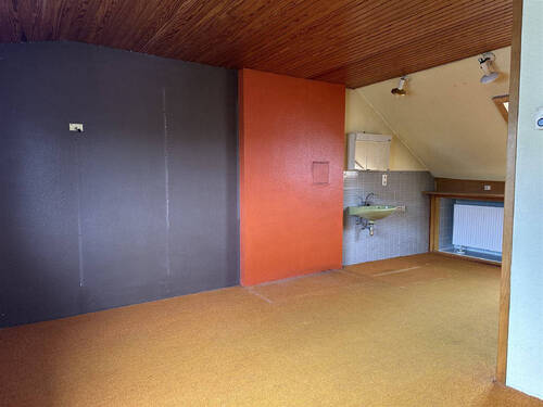 Hobbyraum /großes Schlafzimmer DG - 