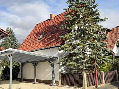 Seitenansicht von West - 4 Zimmer Einfamilienhaus in Gotha