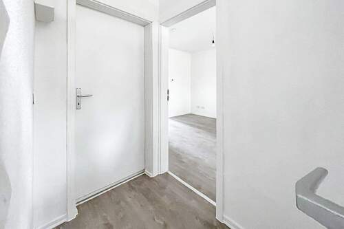 Flur - 1 Zimmer Etagenwohnung zur Miete in Bochum