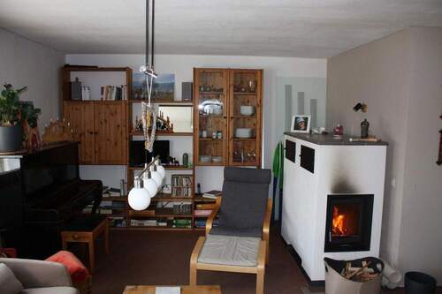 Wohnzimmer mit Holzofen - 