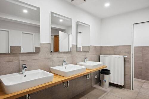 Neue WC-Anlagen - 