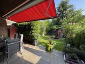 Überdachte Terrasse mit Sonnenschutz... - Gepflegtes Einfamilienhaus in grüner Stadtlage
