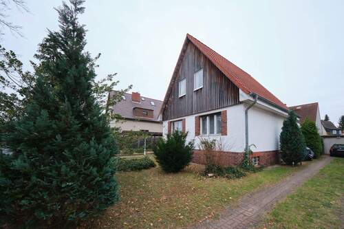 Außenansicht - 4 Zimmer Einfamilienhaus in Berlin