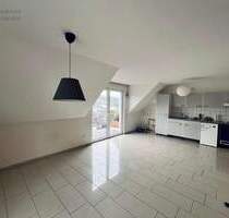 Lichtdurchflutete 3-Zimmer-Wohnung mit großem Wohn-Essbereich in Helsa