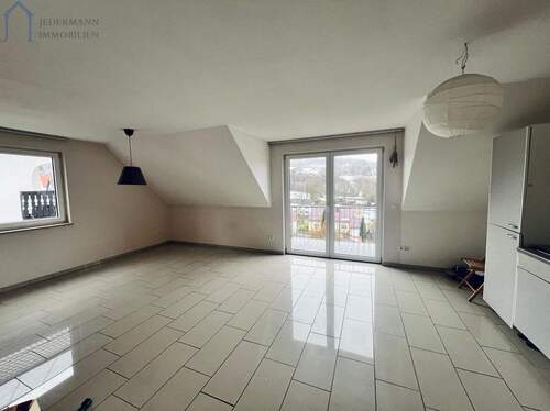 Bild 2 - 3 Zimmer Etagenwohnung zur Miete in Helsa