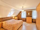 Schönes, großes Schlafzimmer - 