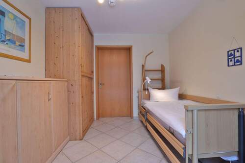 2. Schlafzimmer mit zusätzlicher Schlafmöglichkeit - 