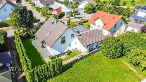 Vogelperspektive - 6 Zimmer Einfamilienhaus zum Kaufen in Emmingen-Liptingen