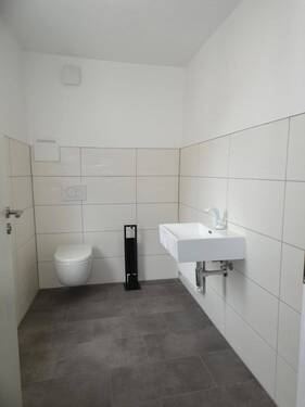 Damen-Toilette (OG) - 