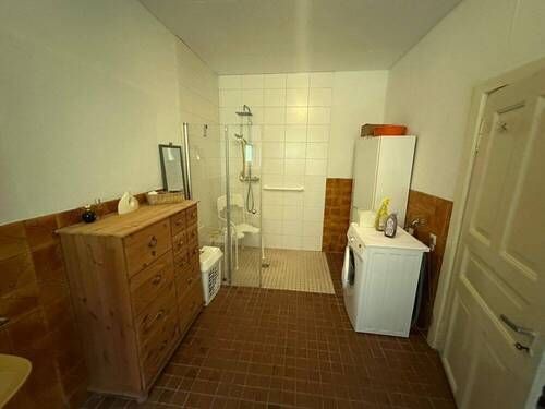 Badezimmer (1.Ansicht) - 