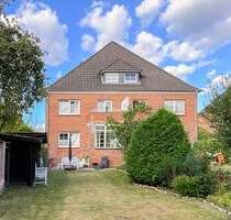 Wohnung mit historischem Flair - 850,00 EUR Kaltmiete, ca.  86,00 m² Wohnfläche in Bad Segeberg (PLZ: 23795)
