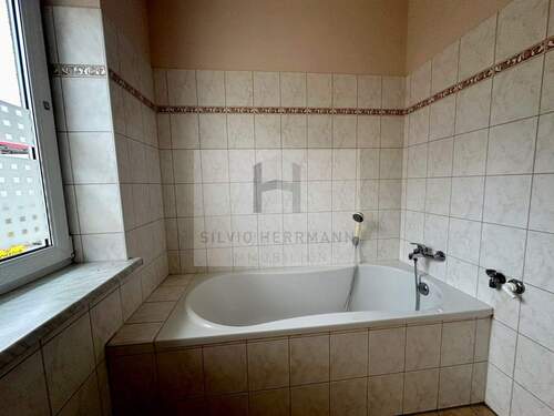 Wohnung Badezimmer 1. OG LI - 