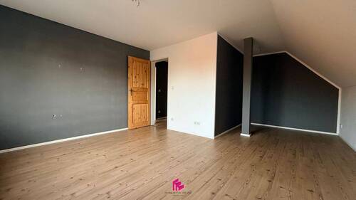 Schlafzimmer mit Ankleide - 