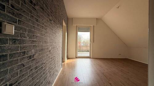 Wohnzimmer+Zugang Dachterasse - 3 Zimmer Etagenwohnung in Bramsche