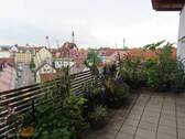 Balkon - Wohnung mit Penthouse-Charakter: 3-Zi.-Whg, Blk., 1 km von der Altstadt, TG, auch zur Selbstnutzung*