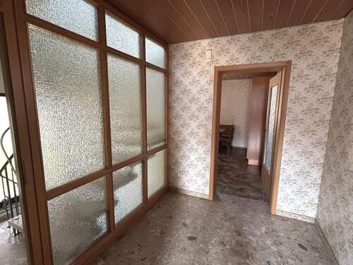 Erdgeschoss: Eingangsbereich - 4 Zimmer Einfamilienhaus in Breisach