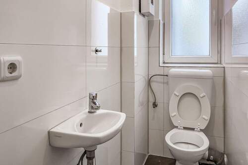 Toilette - 4 Zimmer Terrassenwohnung in Bochum