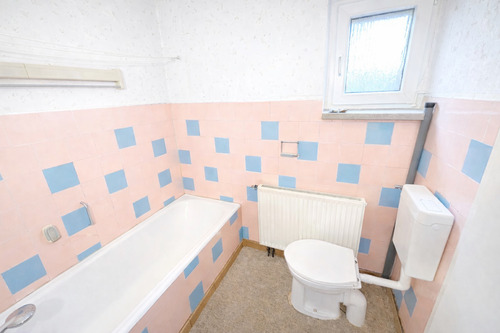 Bad - 4 Zimmer Einfamilienhaus in Weißenfels