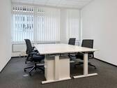 Großen Büro 1.jpeg - Voll ausgestatteter privater Büroraum für Sie und Ihr Team in Regus Atrium