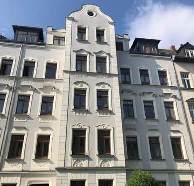 Außen.jpg - kleine, helle 2-Zimmer-Dachgeschosswohnung mit schöner Aussicht und Einbauküche, ruhige Wohnstraße auf dem Kaßberg