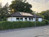 1.jpg - Energetisch sanierter Winkelbungalow in familienfreundlicher Wohnlage von Vettelschoß