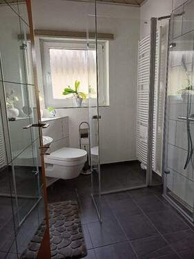 Duschbad mit Bodenablauf - 