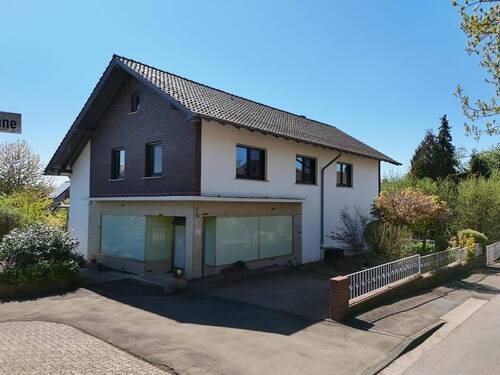 Außenansicht - 4 Zimmer Mehrfamilienhaus, Wohnhaus in Porta Westfalica