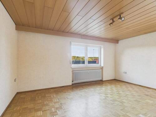 Zimmer 1 (mit Küchenanschlüssen) KG - 