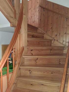 Treppe zum Obergeschoss - 