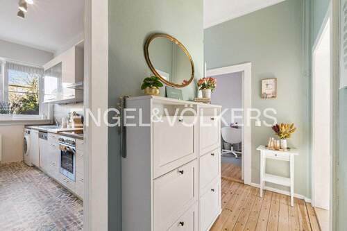 Flur - 2 Zimmer Etagenwohnung zum Kaufen in Berlin