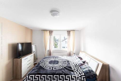 Vorderhaus - Wohnung 1.OG Schlafzimmer - 