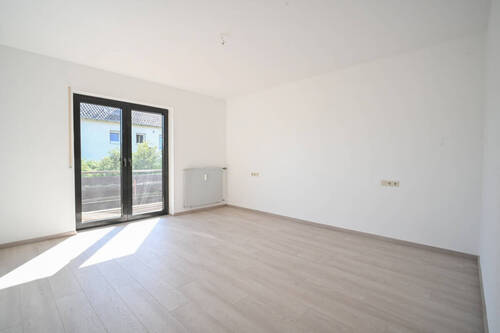 Schlafzimmer 1 von 3 - 