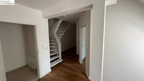 Treppe ins DG - 