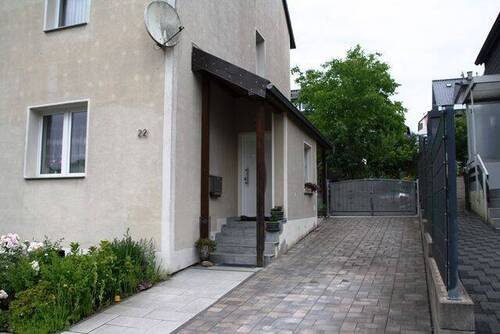 Eingang.JPG - 7 Zimmer Einfamilienhaus zum Kaufen in Eitorf