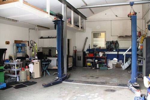 Garage.JPG - 