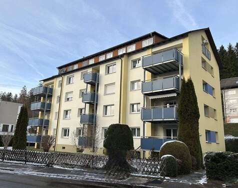 Vorderansicht - Charmante 3-Zimmer-Dachgeschosswohnung