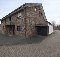 Energieeffiziente, zukunftssichere Doppelhaushälfte mit viel Platz & ausgebautem Dachgeschoss - Düren Wörthsiedlung