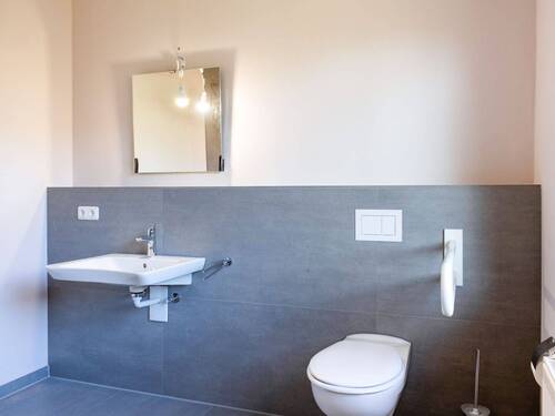 Erneuertes Duschbad im EG (2).jpg - 