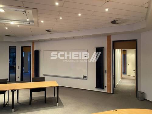 hochwertig ausgestattet - Büro in Schnelldorf zur Miete