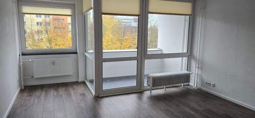 Wohnzimmer - 1 Zimmer Etagenwohnung zur Miete in Berlin