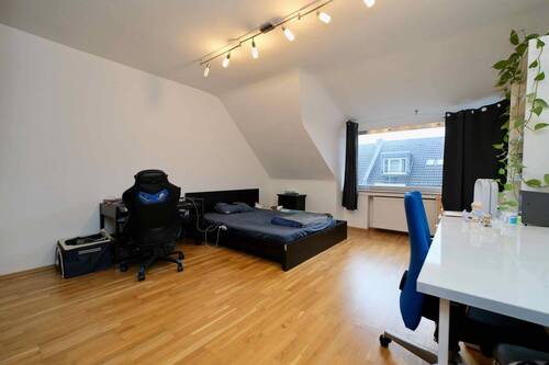 Wohnzimmer - Ansicht 1 - Etagenwohnung mit 70,00 m&sup2; in Düsseldorf zum Kaufen