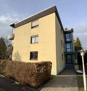 Zugangsbereich - 4 Zimmer Etagenwohnung in Wetzlar