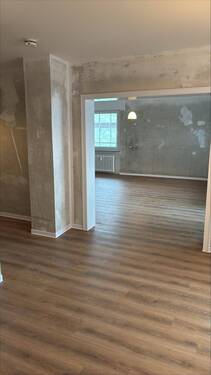 Blick ins Wohnzimmer.jpeg - 