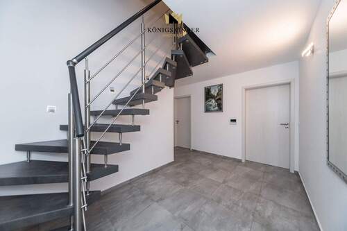 Treppe Untergeschoss - 