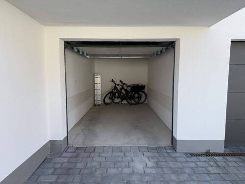 Garage - 