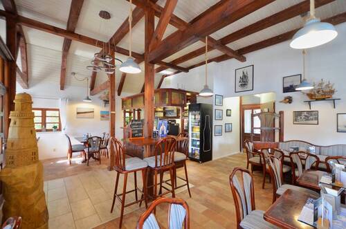 Blick ins Restaurant - 3 Zimmer Einfamilienhaus zum Kaufen in Dierhagen / Dierhagen Dorf