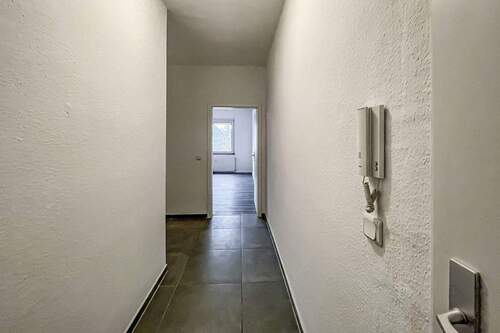 Flur - 2 Zimmer Etagenwohnung zur Miete in Witten