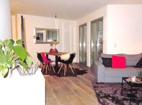 Eßbereich (Einrichtungsbeispiel) - 