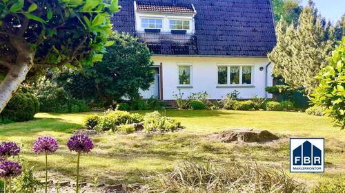 Frontansicht - Einfamilienhaus mit 195,70 m² in Stralendorf zum Kaufen