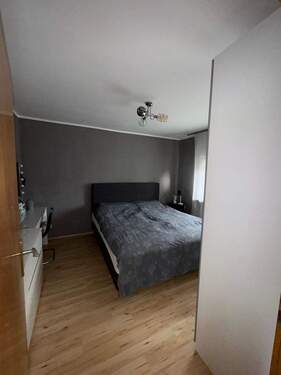 1.OG Schlafzimmer .jpg - 